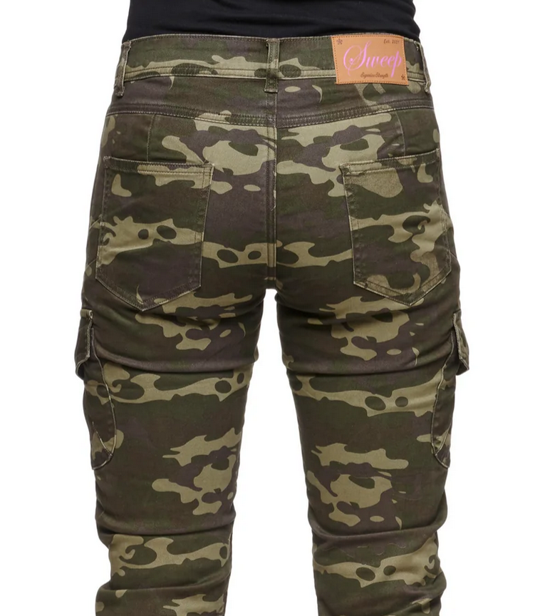 Sweep Trixie naisten aramid vahvistetut ajofarkut, Camo